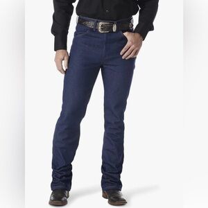 WRANGLER COWBOY CUT BOOTCUT JEAN RIGID - SLIM FIT JEAN IN NAVY - size/36x31